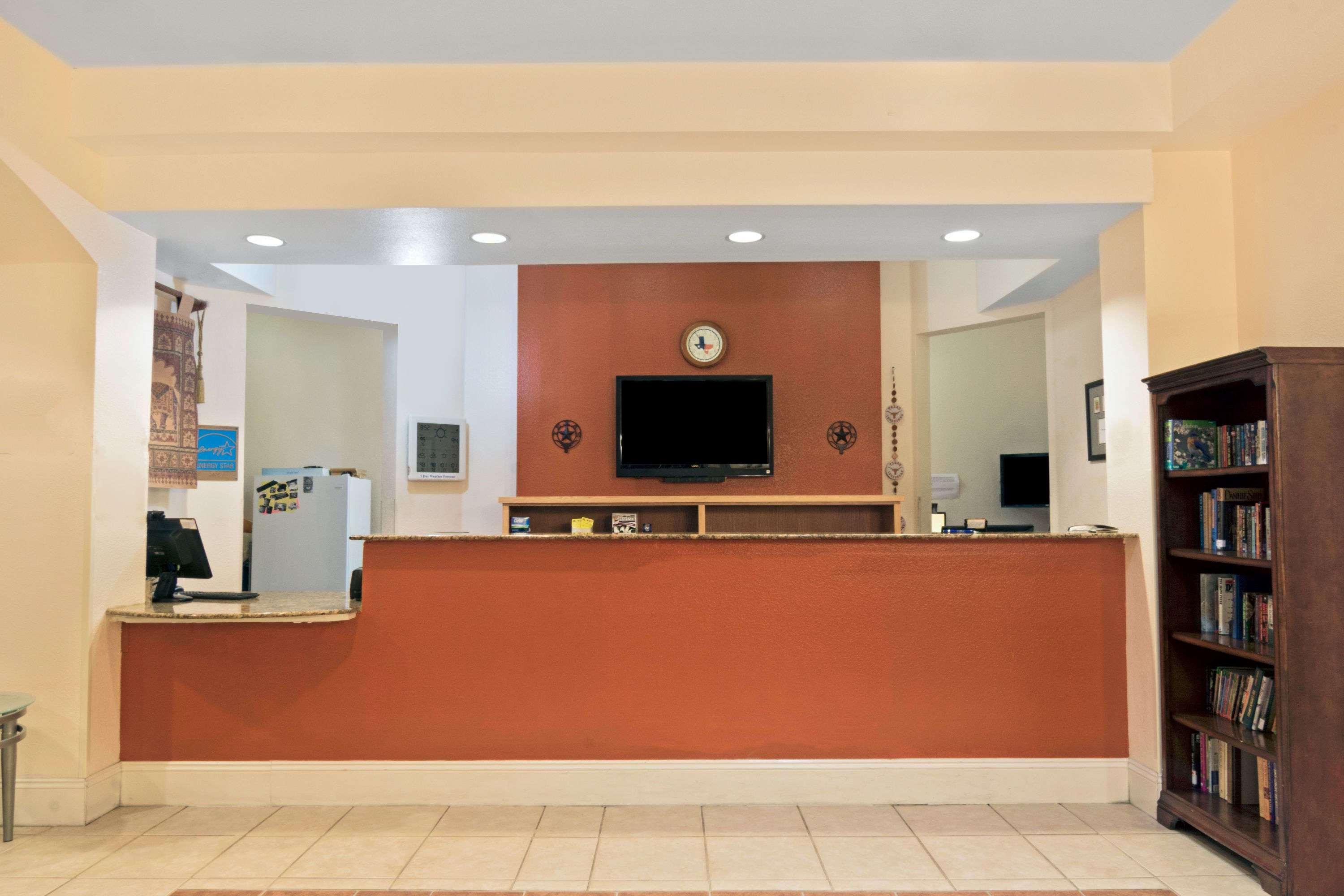 Super 8 By Wyndham Austin/Airport South Hotel Luaran gambar