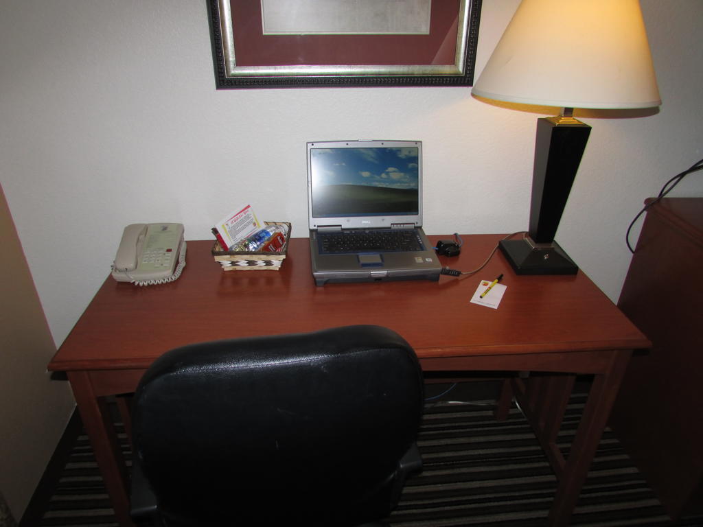 Super 8 By Wyndham Austin/Airport South Hotel Luaran gambar
