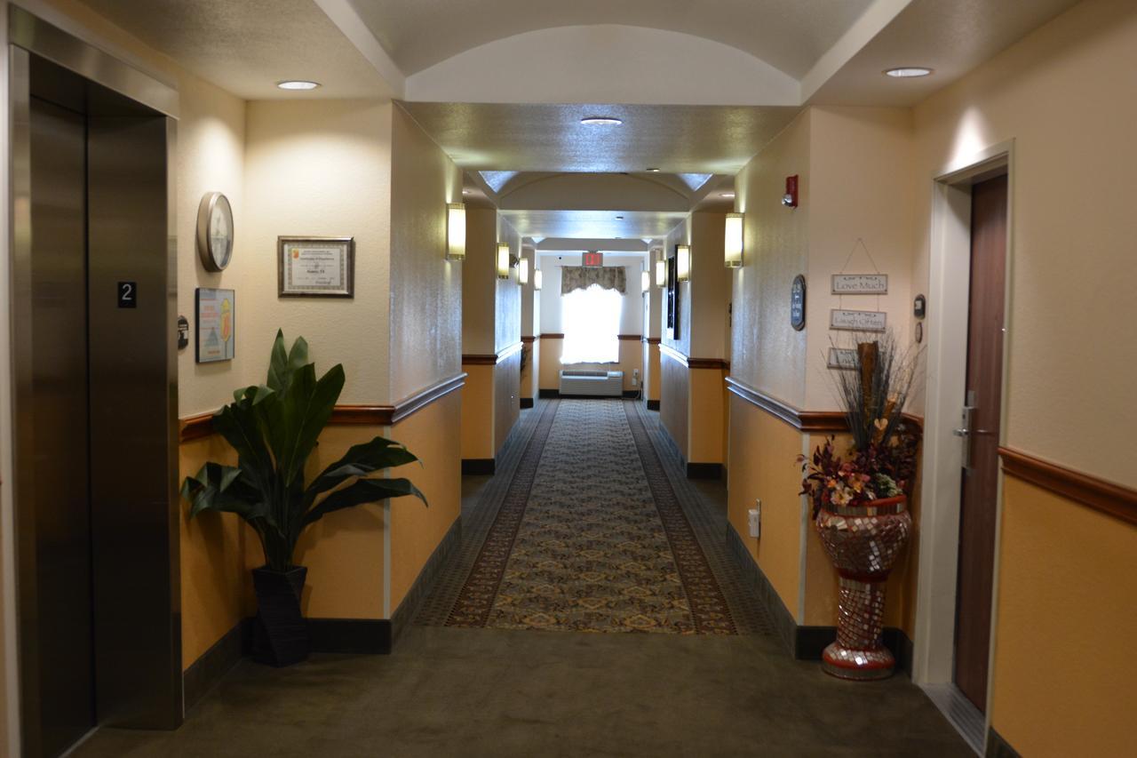 Super 8 By Wyndham Austin/Airport South Hotel Luaran gambar