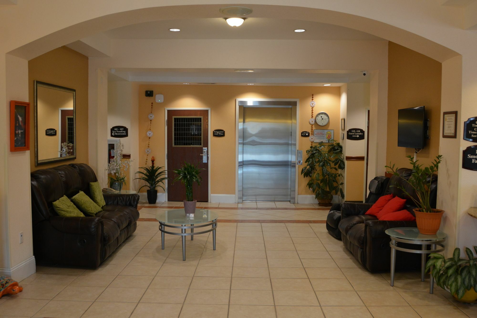Super 8 By Wyndham Austin/Airport South Hotel Luaran gambar