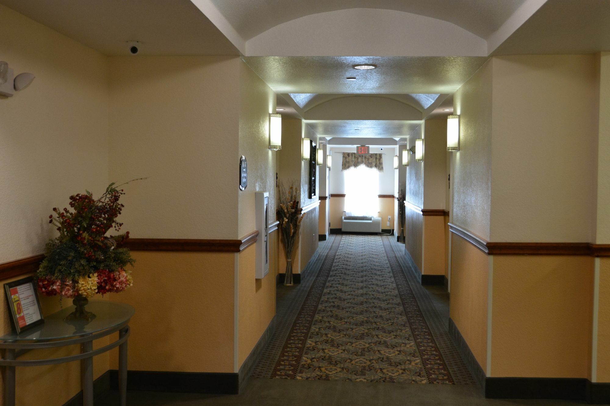 Super 8 By Wyndham Austin/Airport South Hotel Luaran gambar