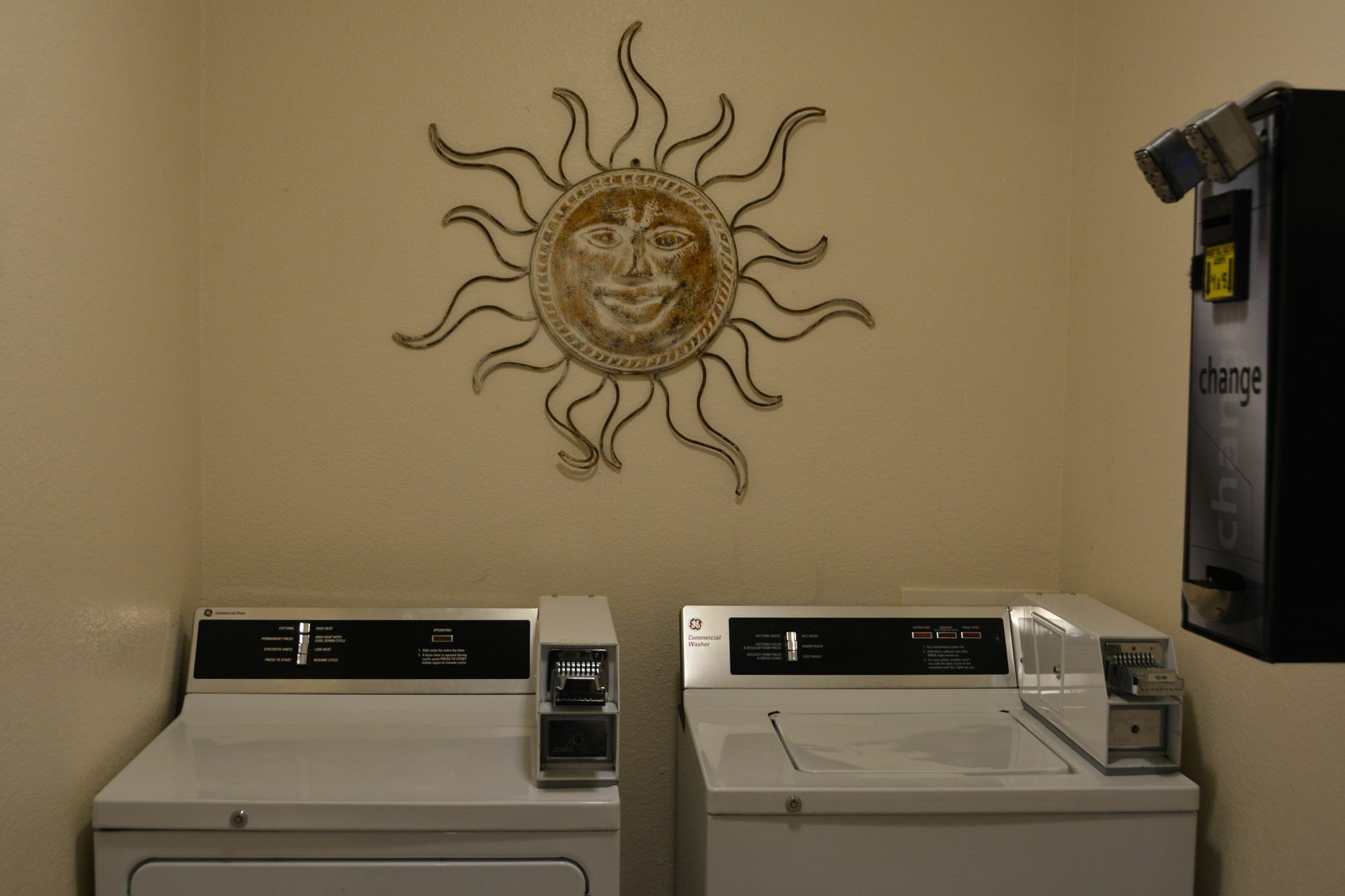 Super 8 By Wyndham Austin/Airport South Hotel Luaran gambar