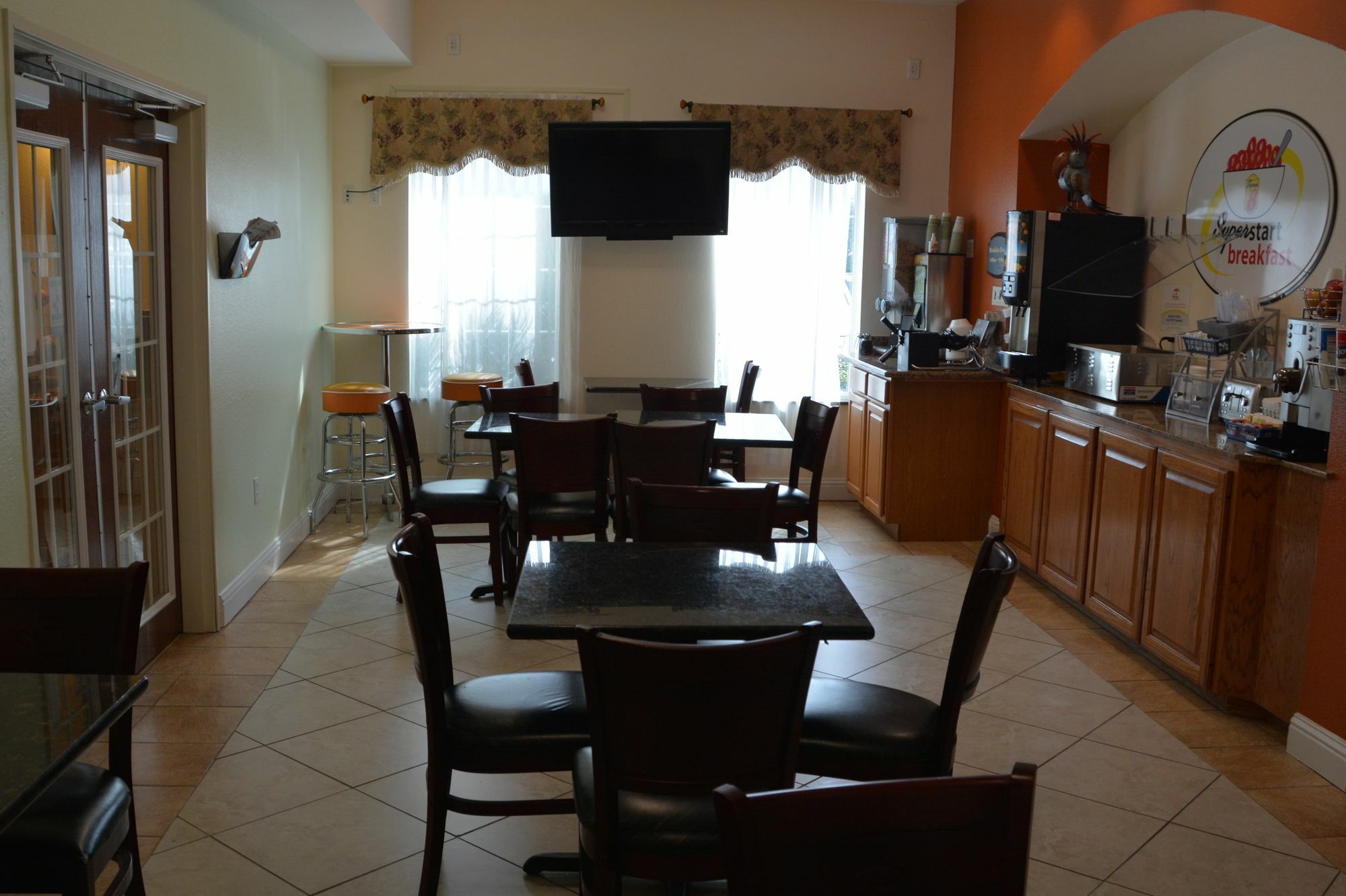Super 8 By Wyndham Austin/Airport South Hotel Luaran gambar
