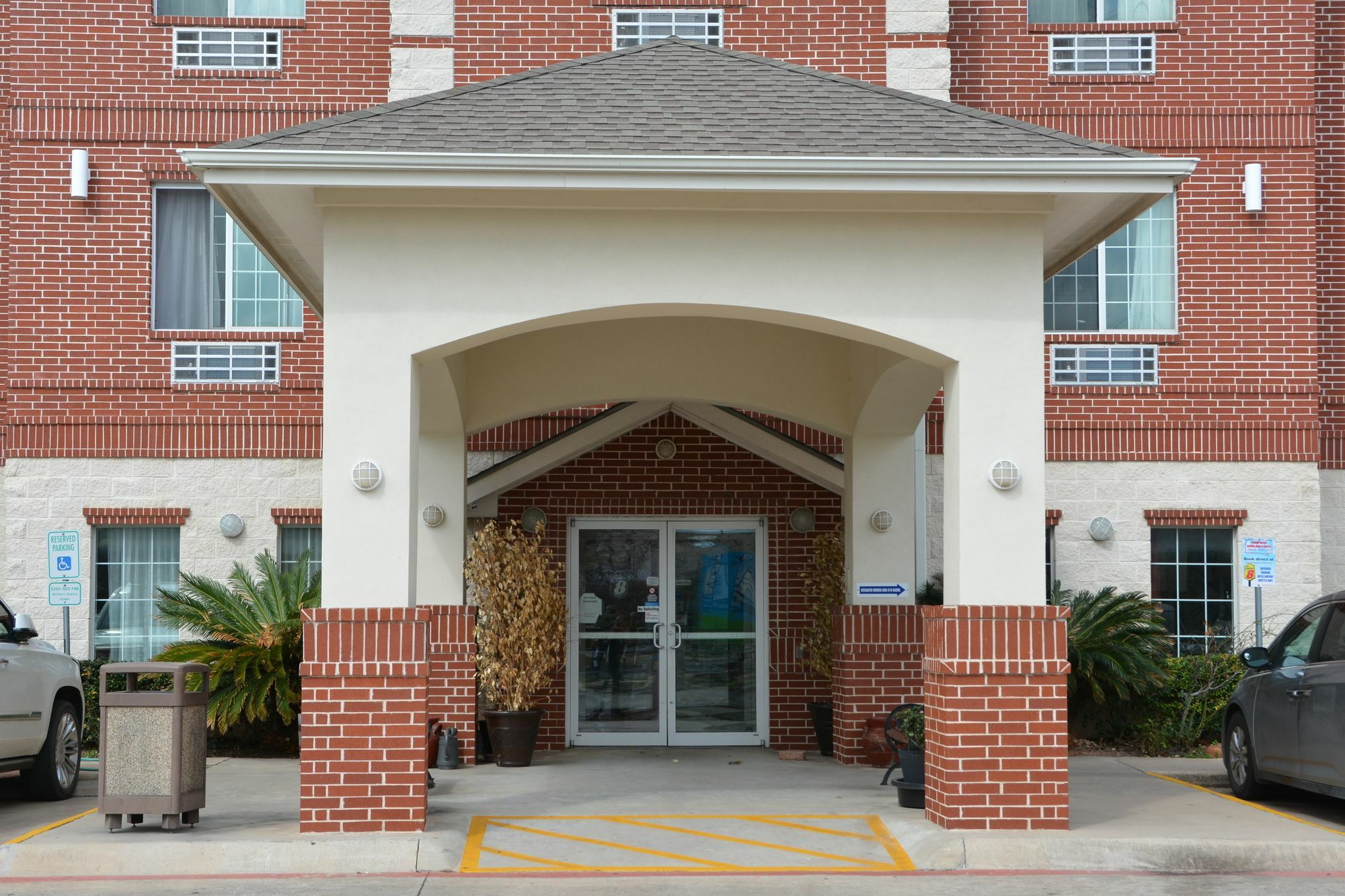 Super 8 By Wyndham Austin/Airport South Hotel Luaran gambar